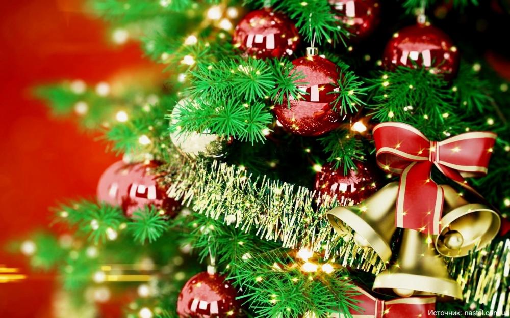Когда возникла традиция наряжать новогоднюю елку?