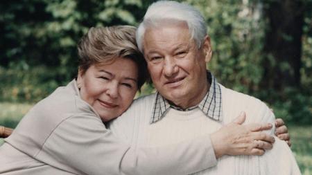 Только не упадите со стула: какая пенсия у супруги Ельцина